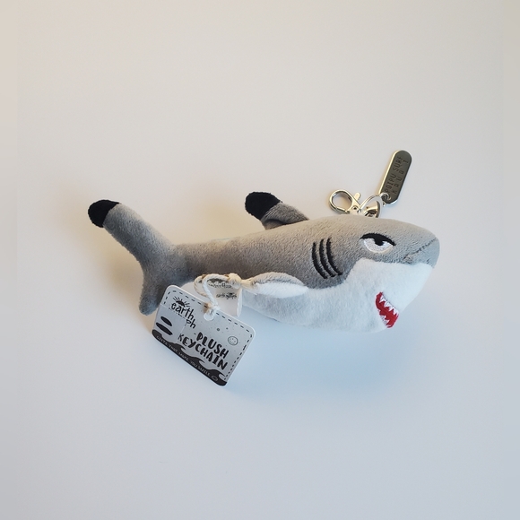 Earth Nymph Shark Plush Keychain Grey & White NWT Rare Gift Purse Hawaii Ocean - Picture 4 of 12
